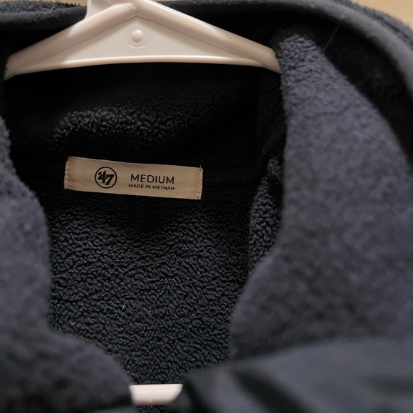 Quarter button navy blue Cal sweater - Picture 2 of 3